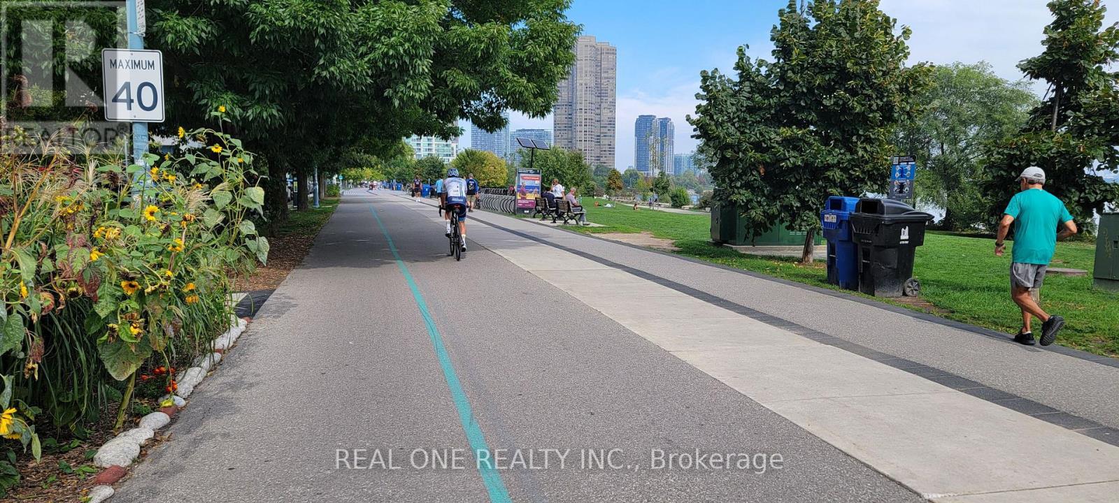 Bike Lanes Etobicoke Bike Trails For Rent: 509 38 ANNIE CRAIG