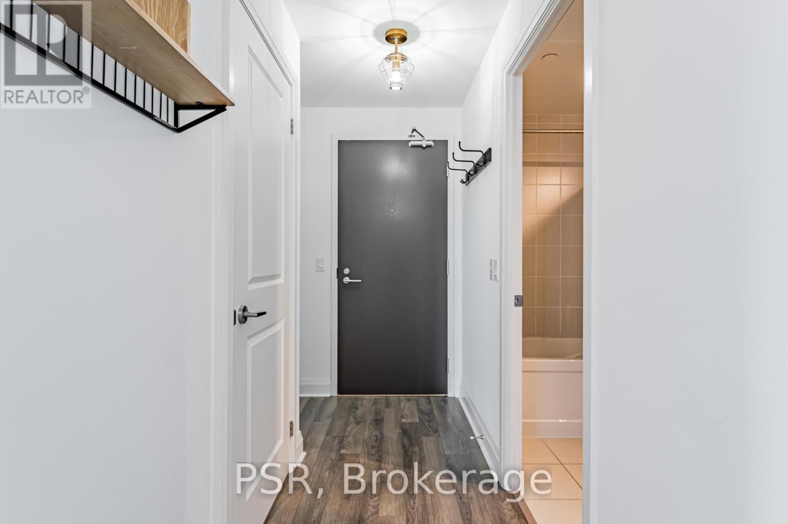 propertyty For rent: 812 - 17 ZORRA STREET, Toronto (Islington-City