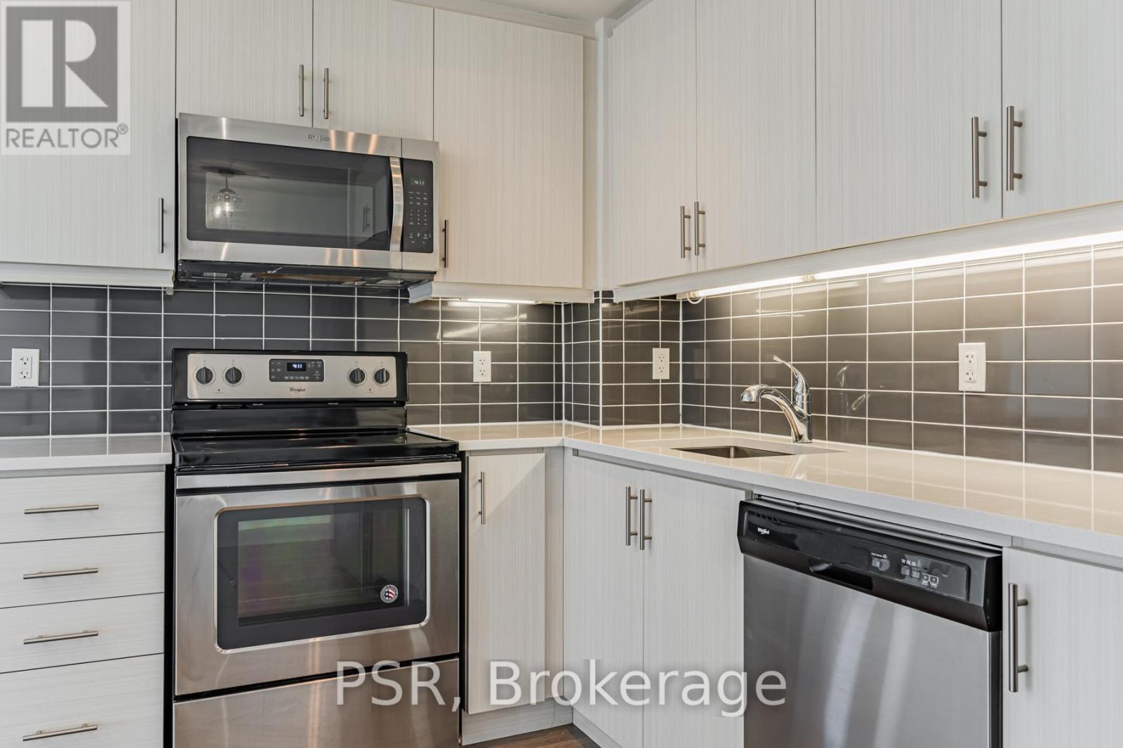 propertyty For rent: 812 - 17 ZORRA STREET, Toronto (Islington-City