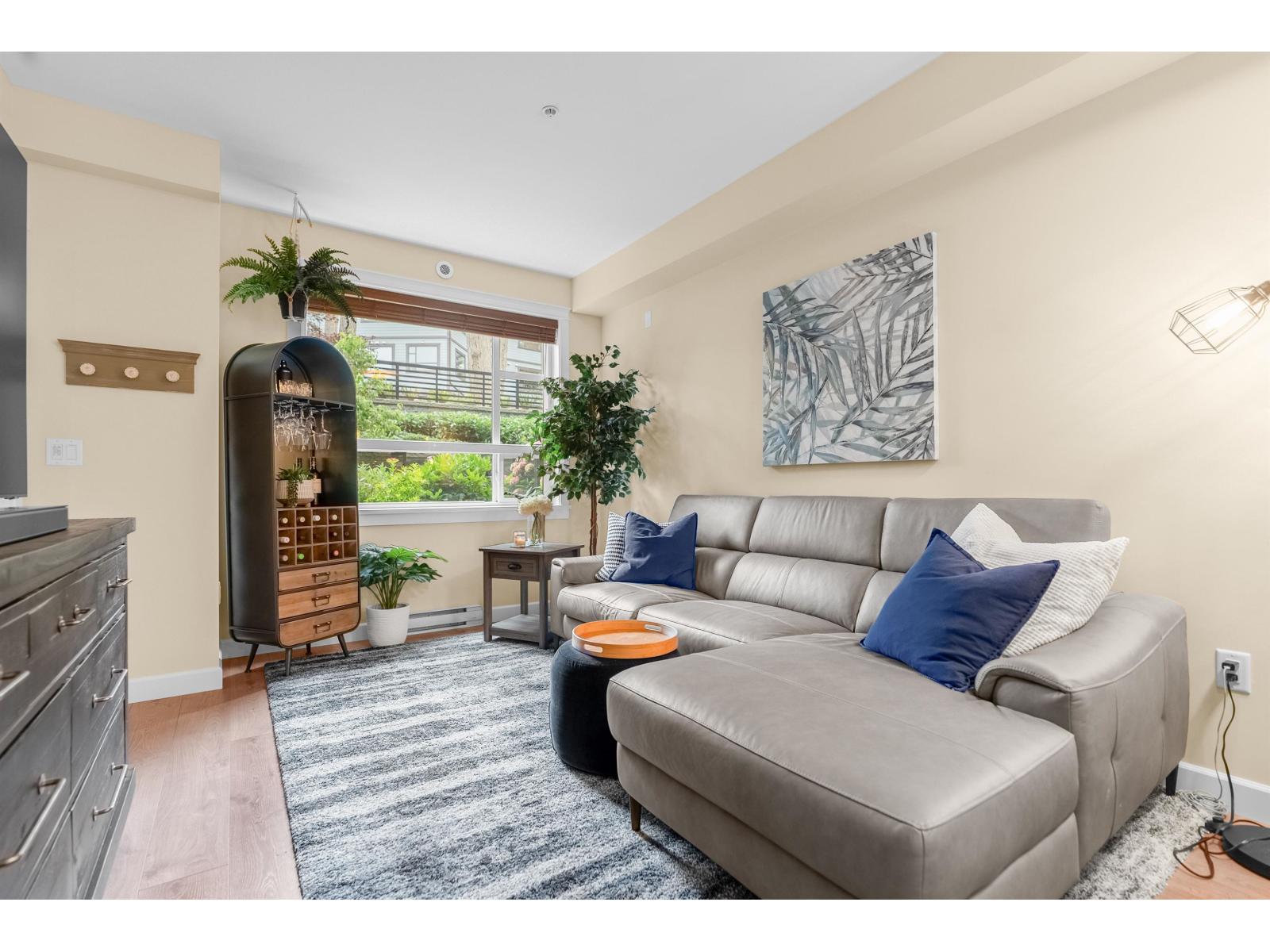 For sale: 103 3585 146A STREET, Surrey, British Columbia