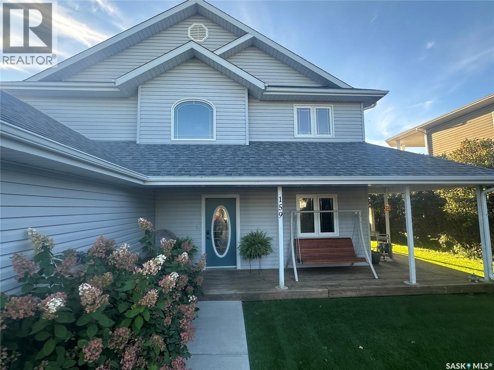 For sale: 159 Sarah DRIVE S, Elbow, Saskatchewan S0H1J0 - SK020036 ...