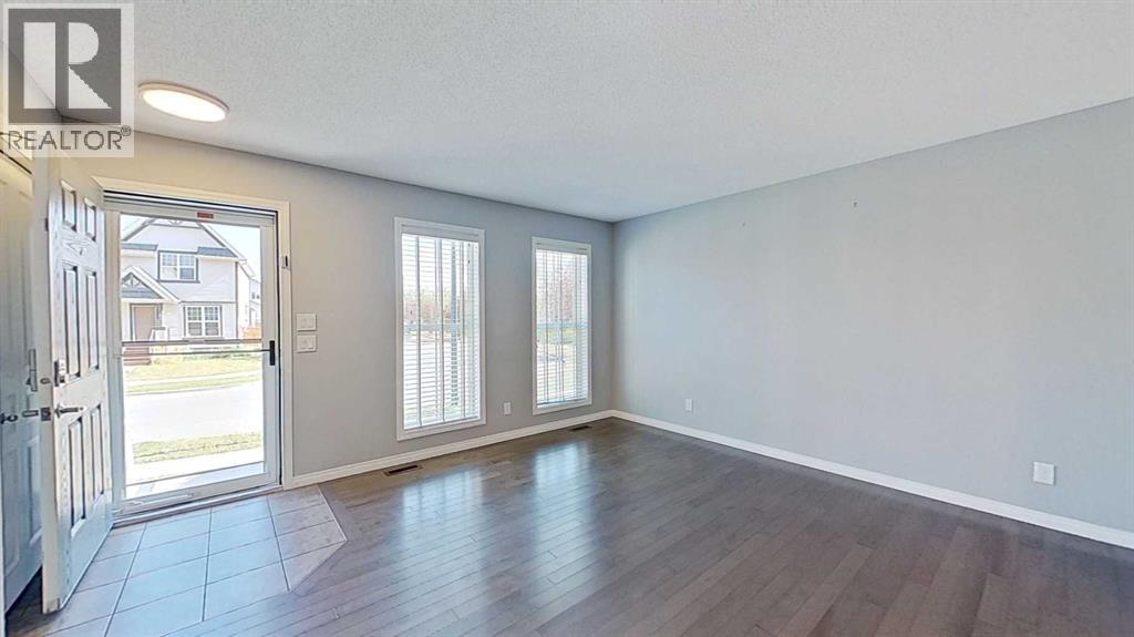 Duplex for Sale in 63 Elgin Meadows Park SE|Calgary, Alberta T2Z1B5 2