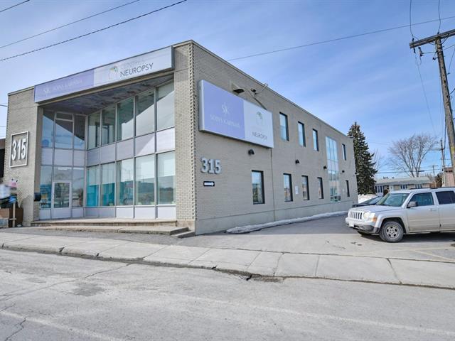For rent: 315 Boul. St-Martin O., #305, Laval (Chomedey), Quebec H7M1Y7 ...