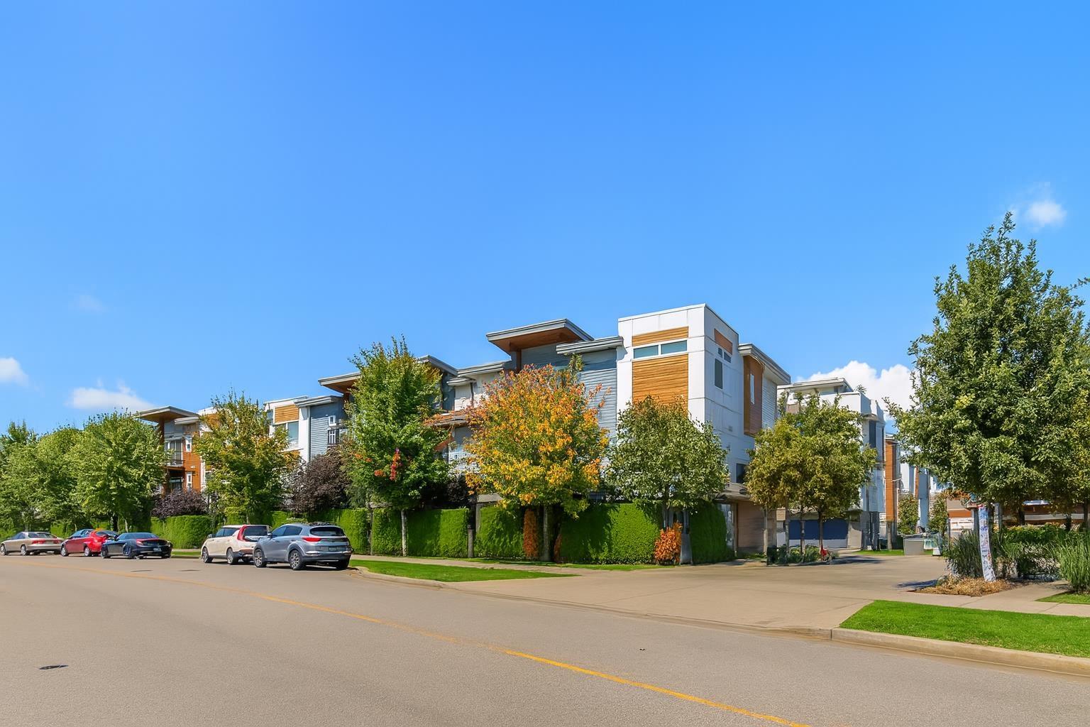 よるむページ For sale: 187 RIVER LANE, Douro-Dummer, Ontario K0L3A0