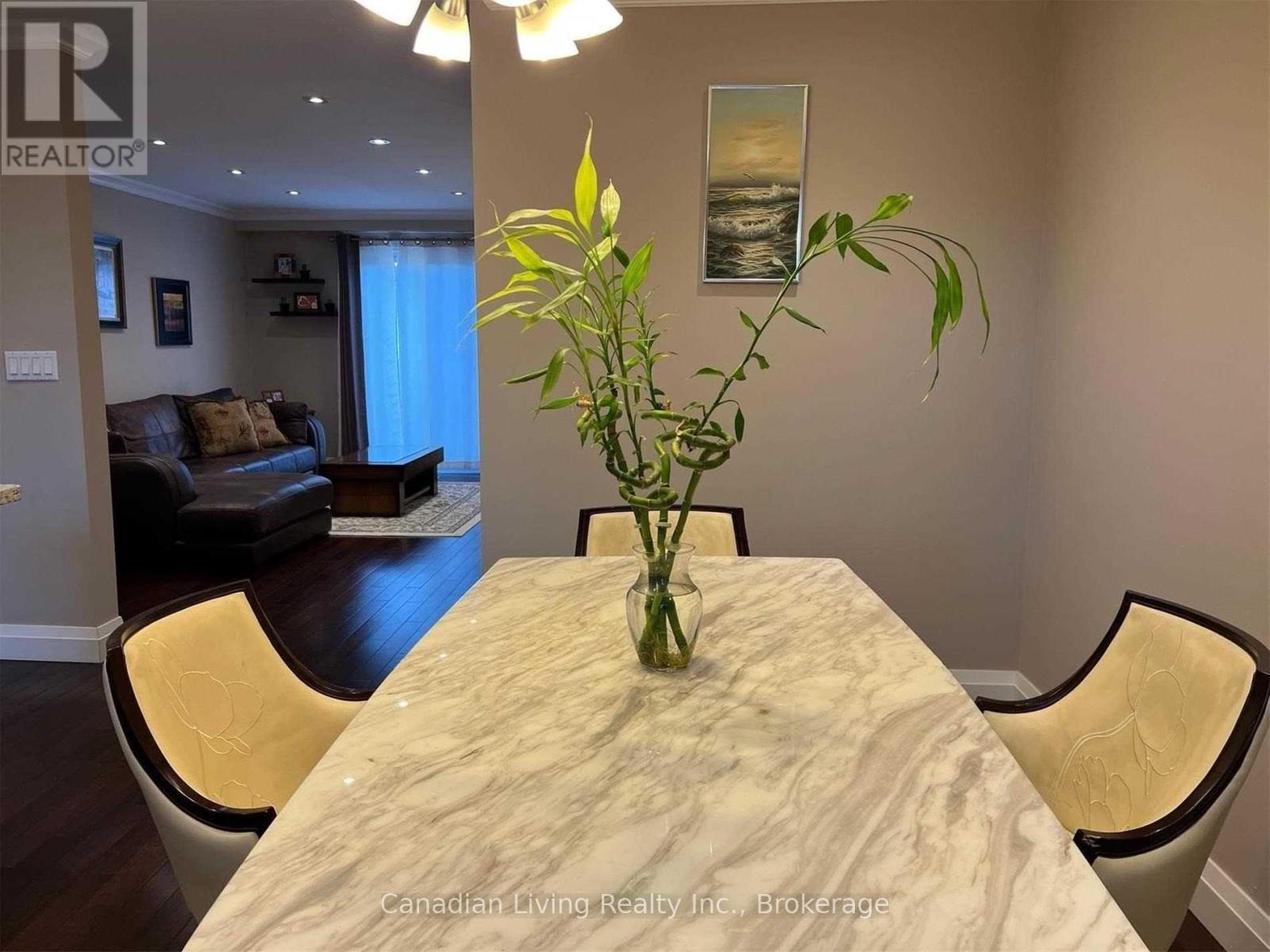 For rent: 56 - 1776 JOHN STREET, Markham (Bayview Fairway