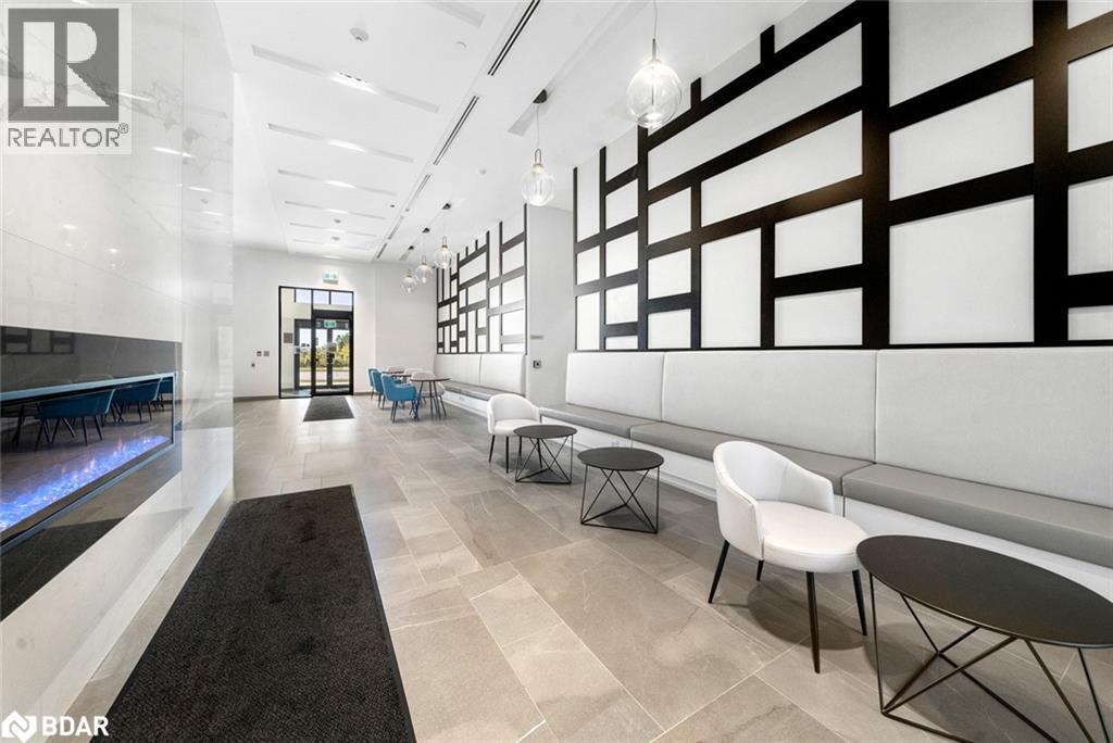 For sale: 681 YONGE Street Unit# 114, Barrie, Ontario L9J0K1