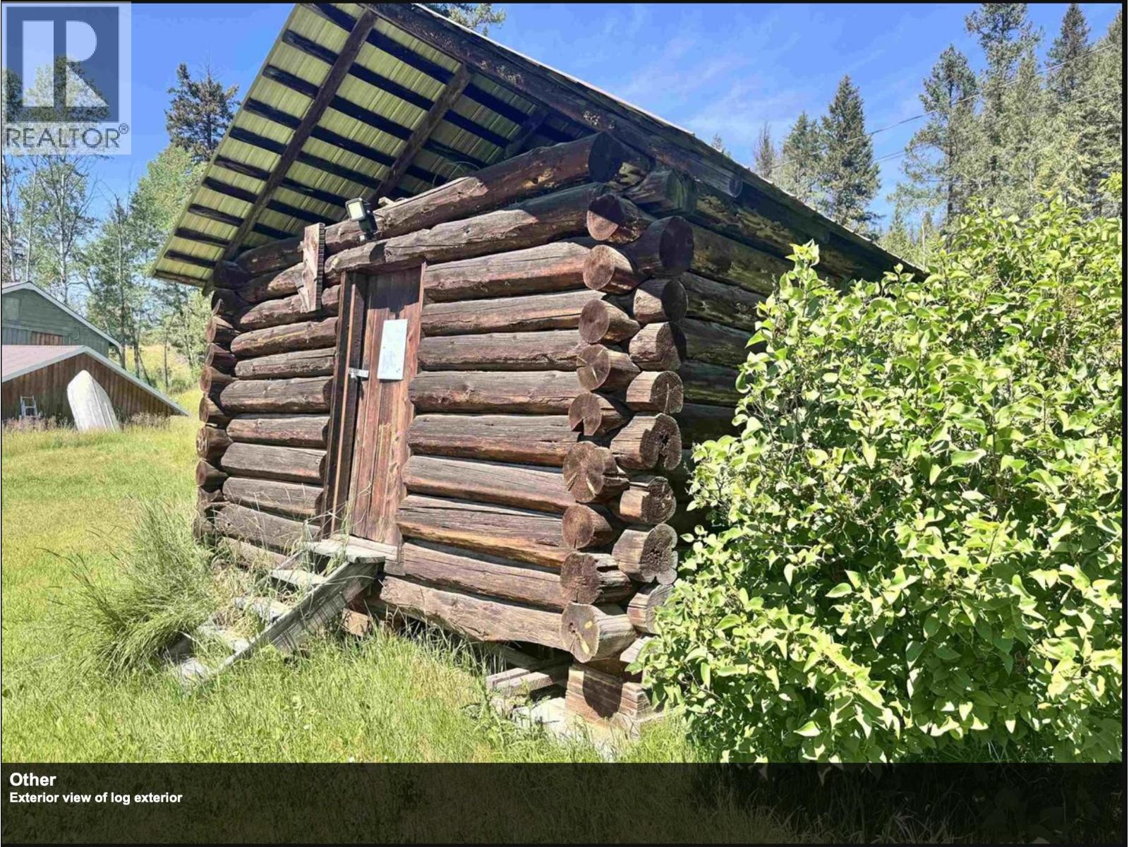 For sale: 4656 CANIM HENDRIX LAKE ROAD, Forest Grove, British