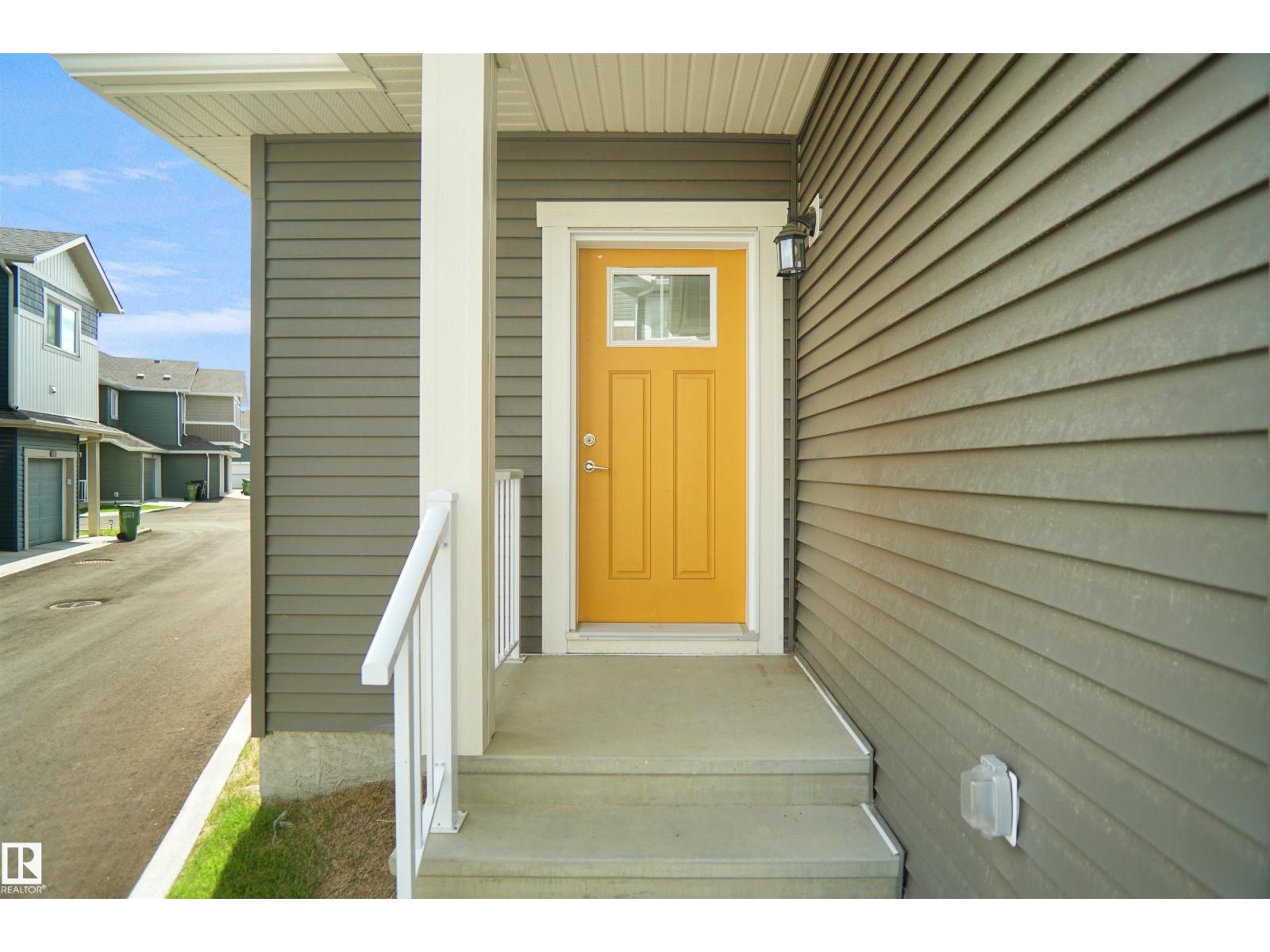 For sale: 13, 603 orchards BV SW SW, Edmonton, Alberta