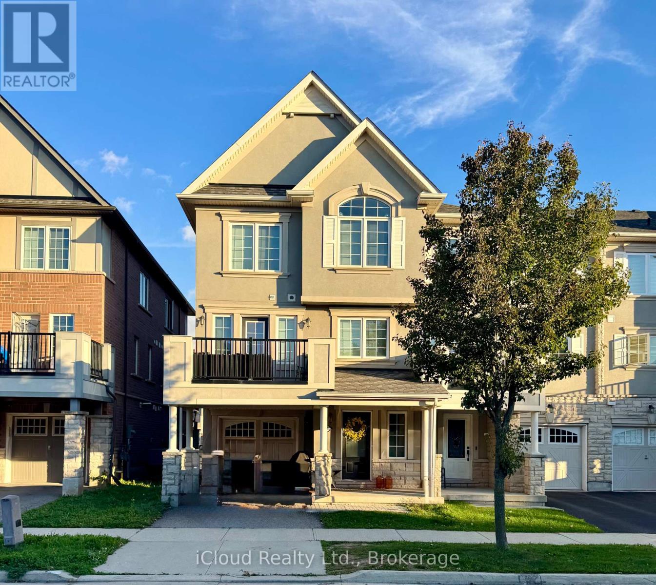 Row / Townhouse for Sale in 234 SARAH CLINE DRIVE|Oakville (GO Glenorchy), Ontario L6M0V3
