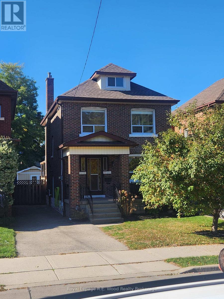 For sale: 252 GRAHAM AVENUE S, Hamilton (Delta), Ontario L8K2M6