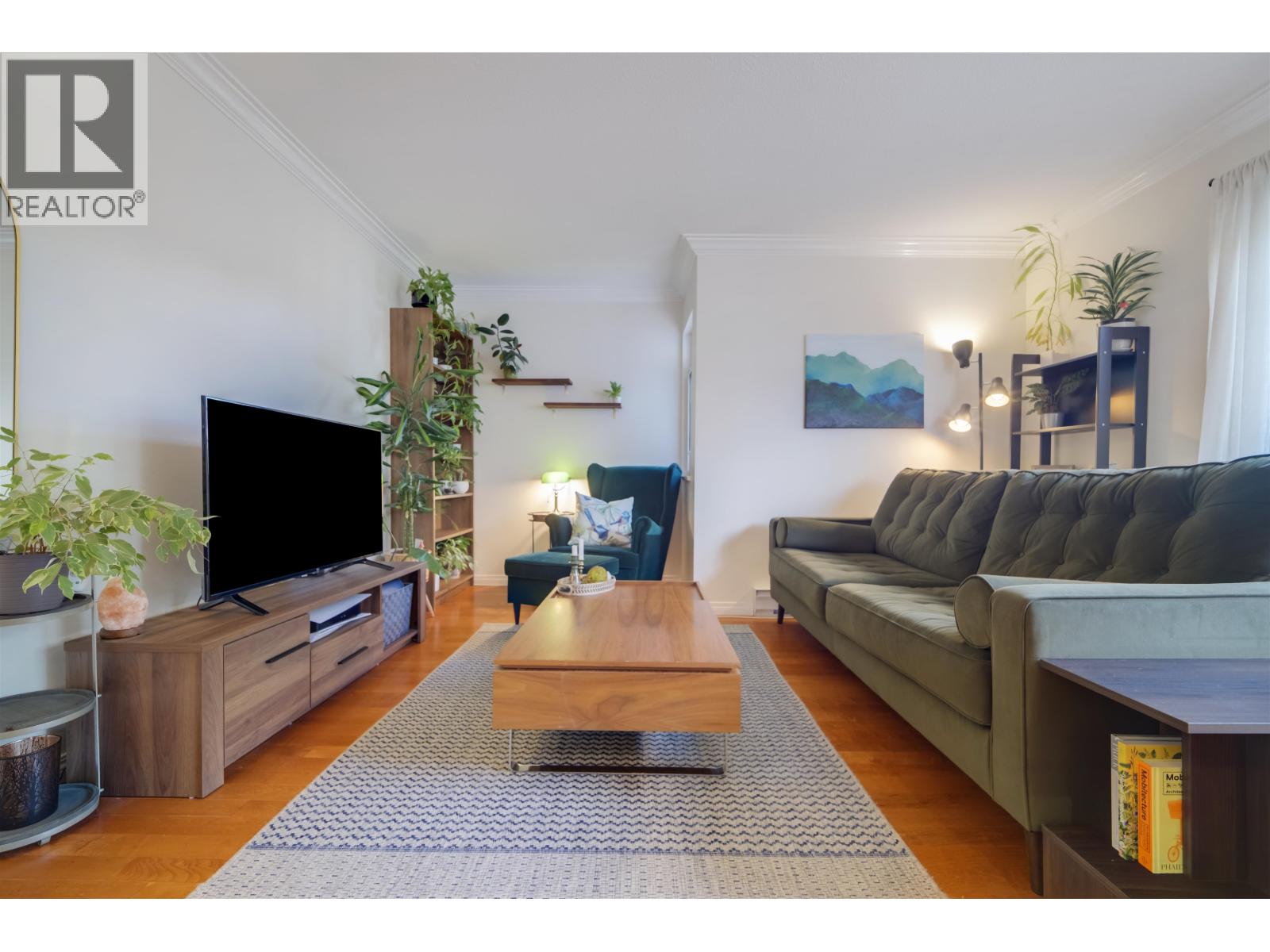 For sale: 301 1868 E 11TH AVENUE, Vancouver, British Columbia