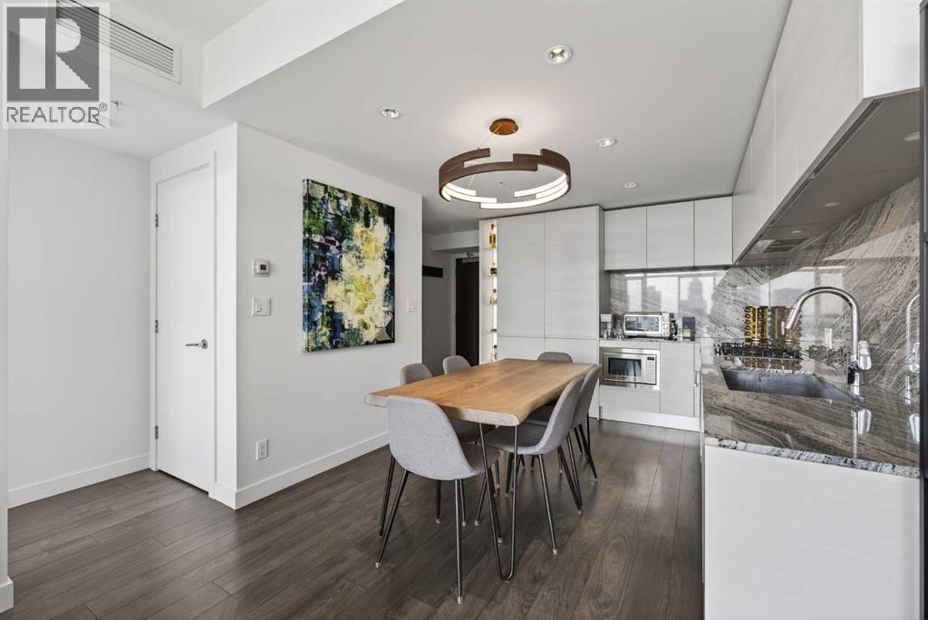 Apartment for Sale in 2405, 310 12 Avenue SW|Calgary, Alberta T2R1B5 3