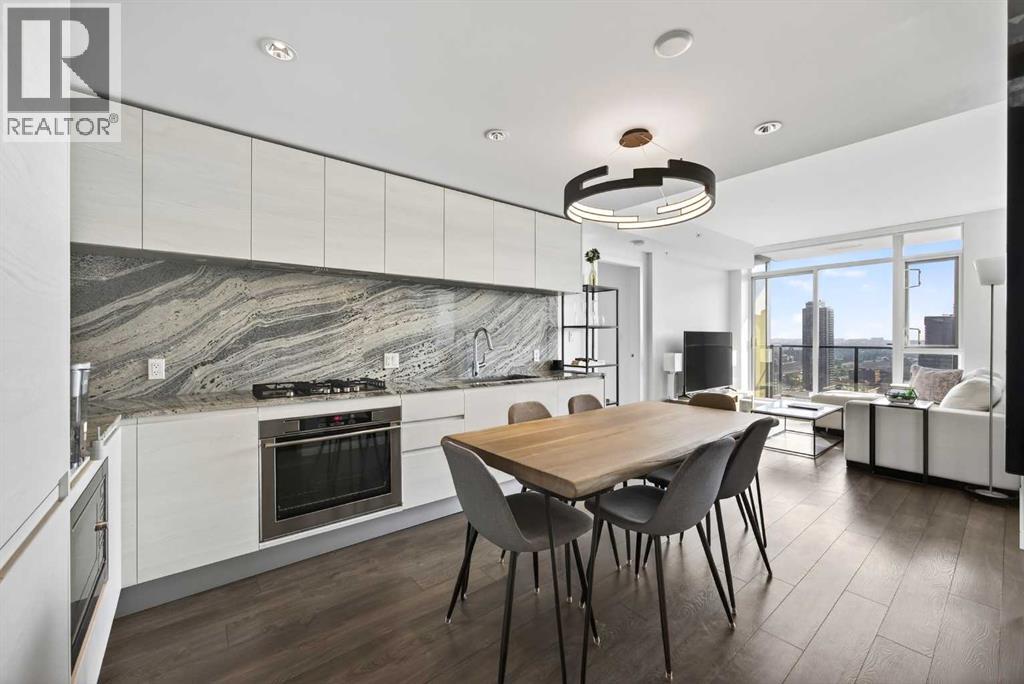 Apartment for Sale in 2405, 310 12 Avenue SW|Calgary, Alberta T2R1B5 2