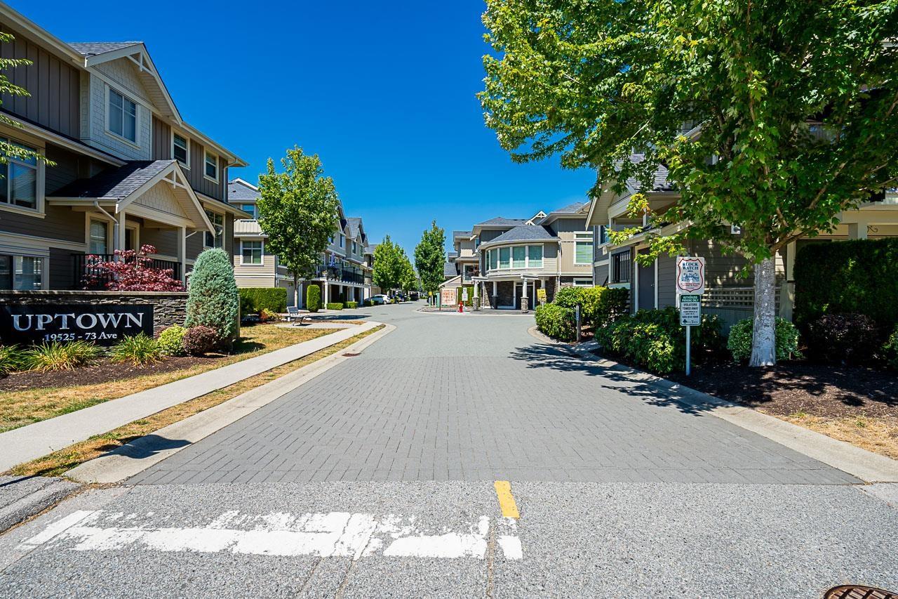 For sale: 5 19525 73 AVENUE, Surrey, British Columbia V4N6L7