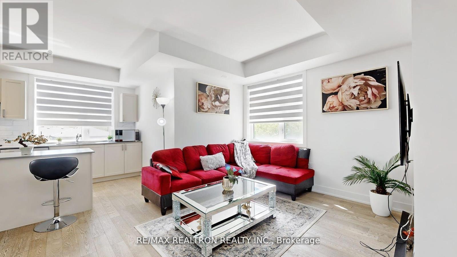 Row / Townhouse for Sale in 217 - 1070 DOUGLAS MCCURDY COMMON|Mississauga (Lakeview), Ontario L5G0C6