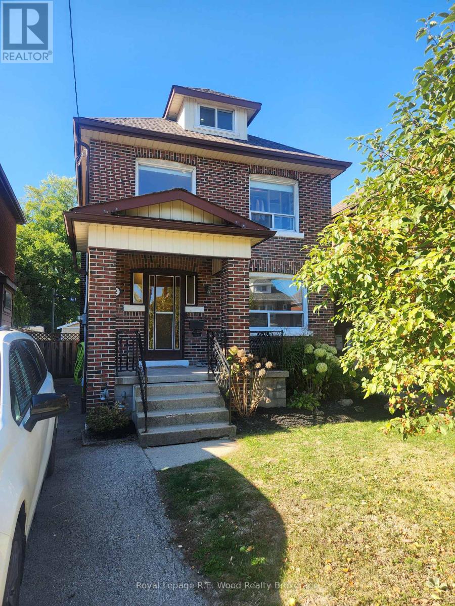 For sale: 252 GRAHAM AVENUE S, Hamilton (Delta), Ontario L8K2M6