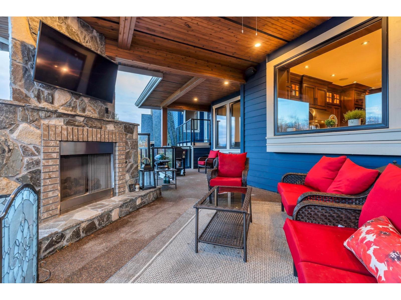 For sale: 20069 2 AVENUE, Langley, British Columbia V2Z0A3 - R3063210 ...