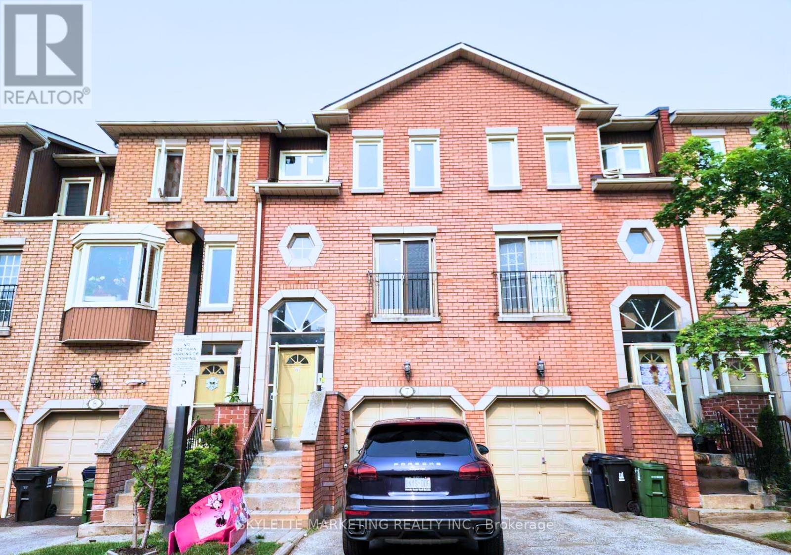 For rent: DOWRY STREET, Toronto (Agincourt South-Malvern