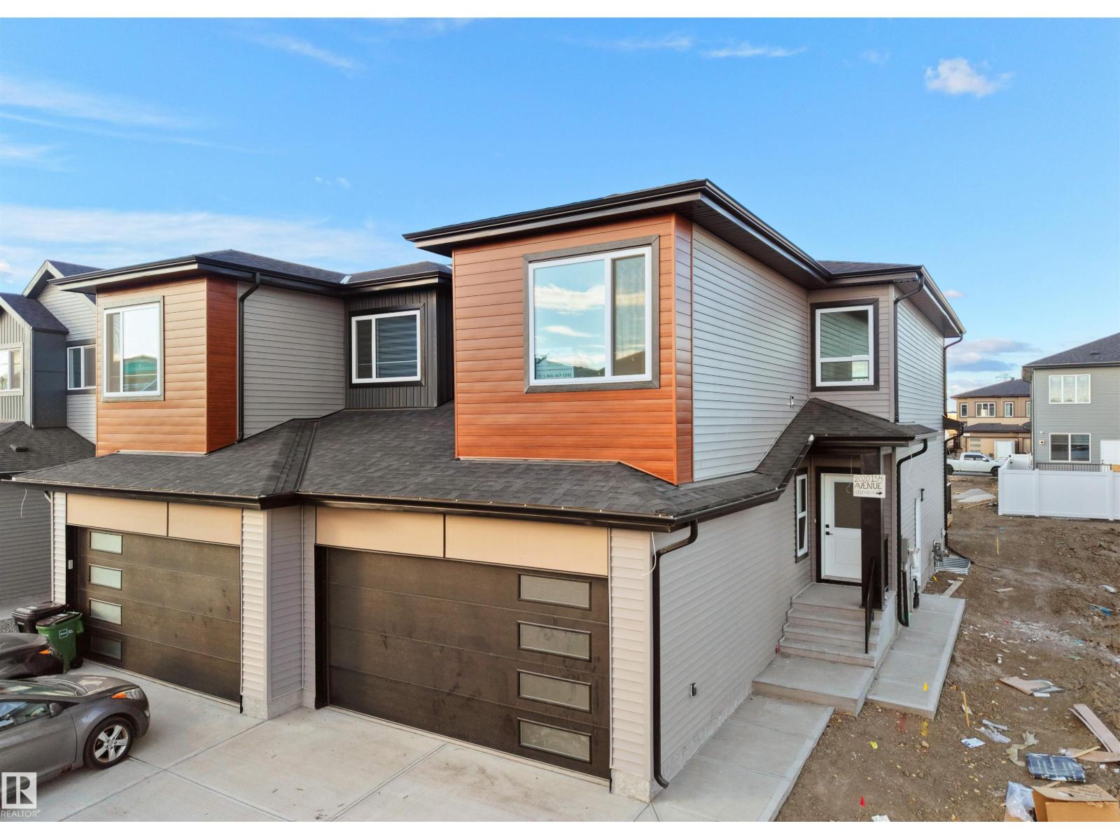 Minh Hương For sale: 2020 154 AV NW, Edmonton, Alberta T5Y2R7