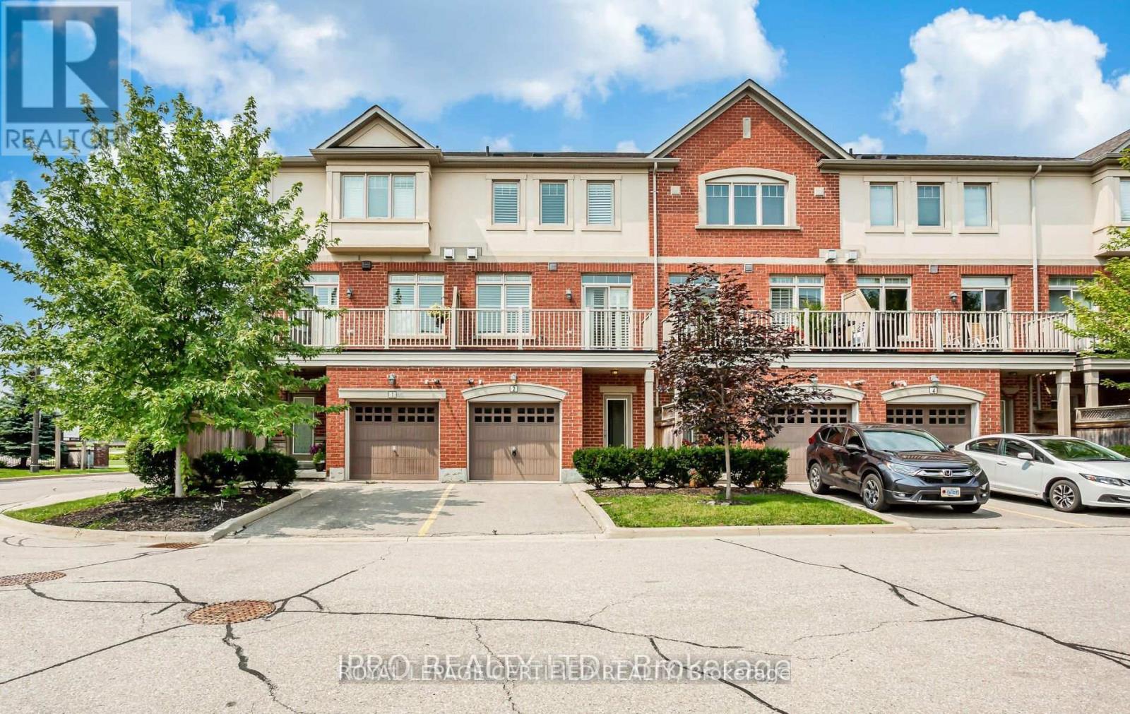 Row / Townhouse for Sale in 2 - 5725 TOSCA DRIVE|Mississauga (Churchill Meadows), Ontario L5M6V9