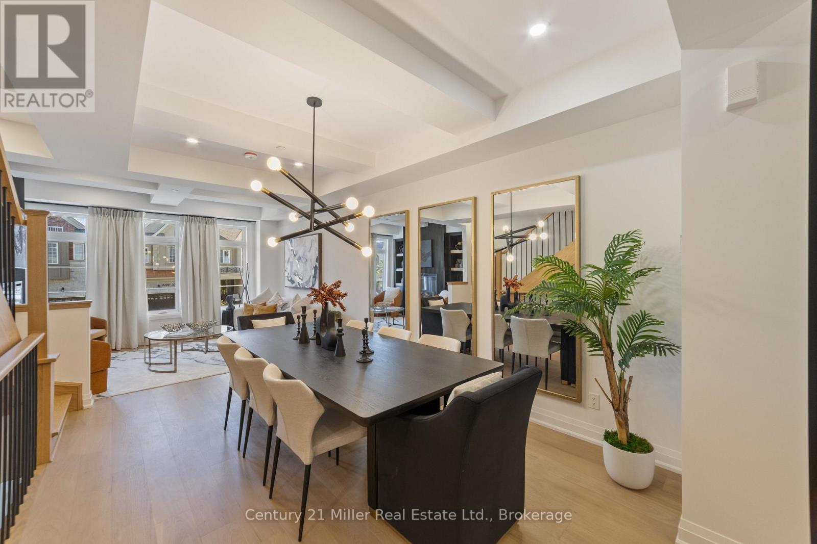 Row / Townhouse for Sale in 52 - 2150 TRAFALGAR ROAD|Oakville (RO River Oaks), Ontario L6H8A5 4