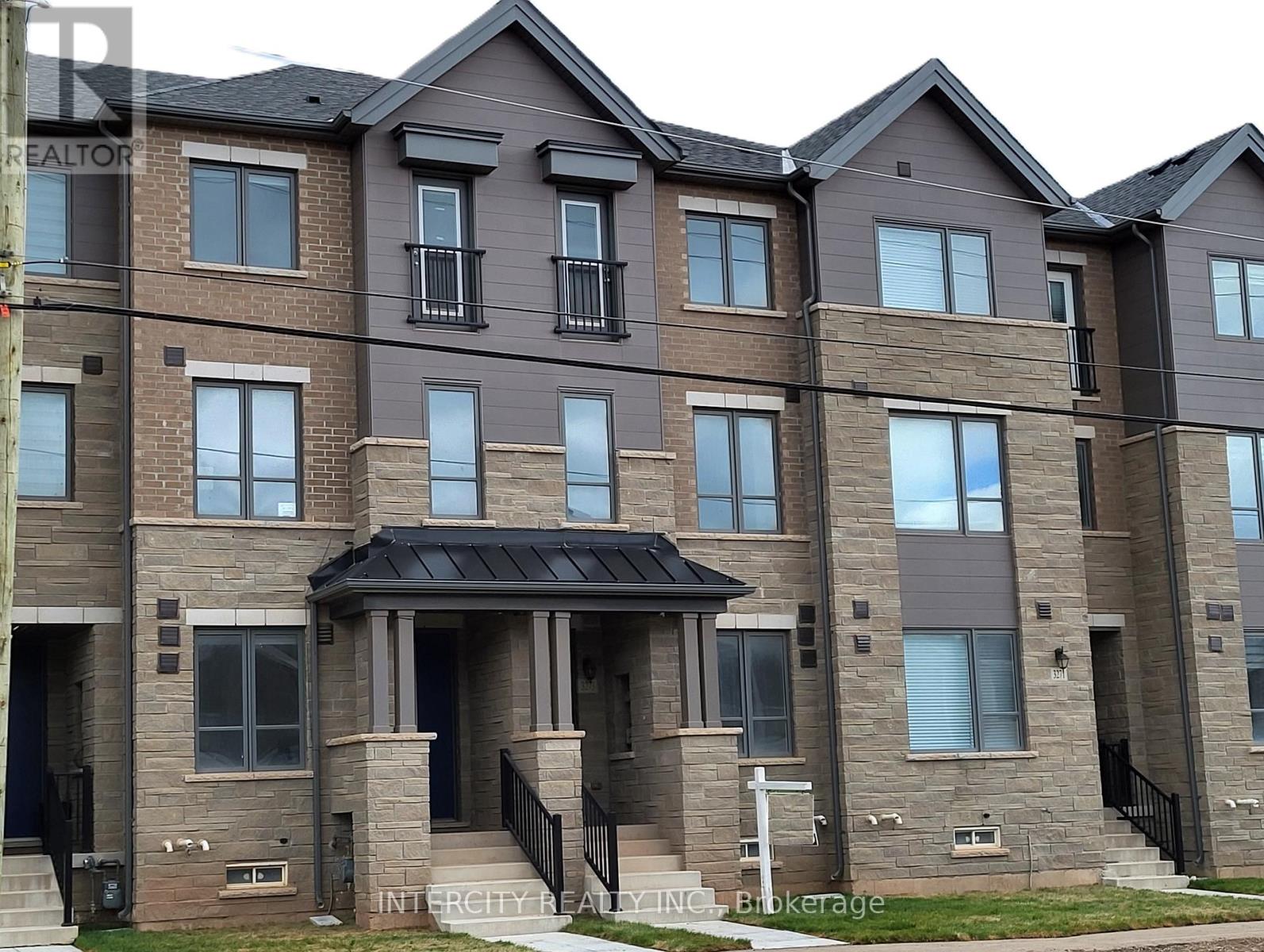 Row / Townhouse for Sale in 3273 SIXTH LINE|Oakville (GO Glenorchy), Ontario L6H0Z8