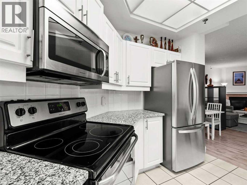 Apartment for Sale in 105, 820 15 Avenue SW|Calgary, Alberta T2R0S1 3