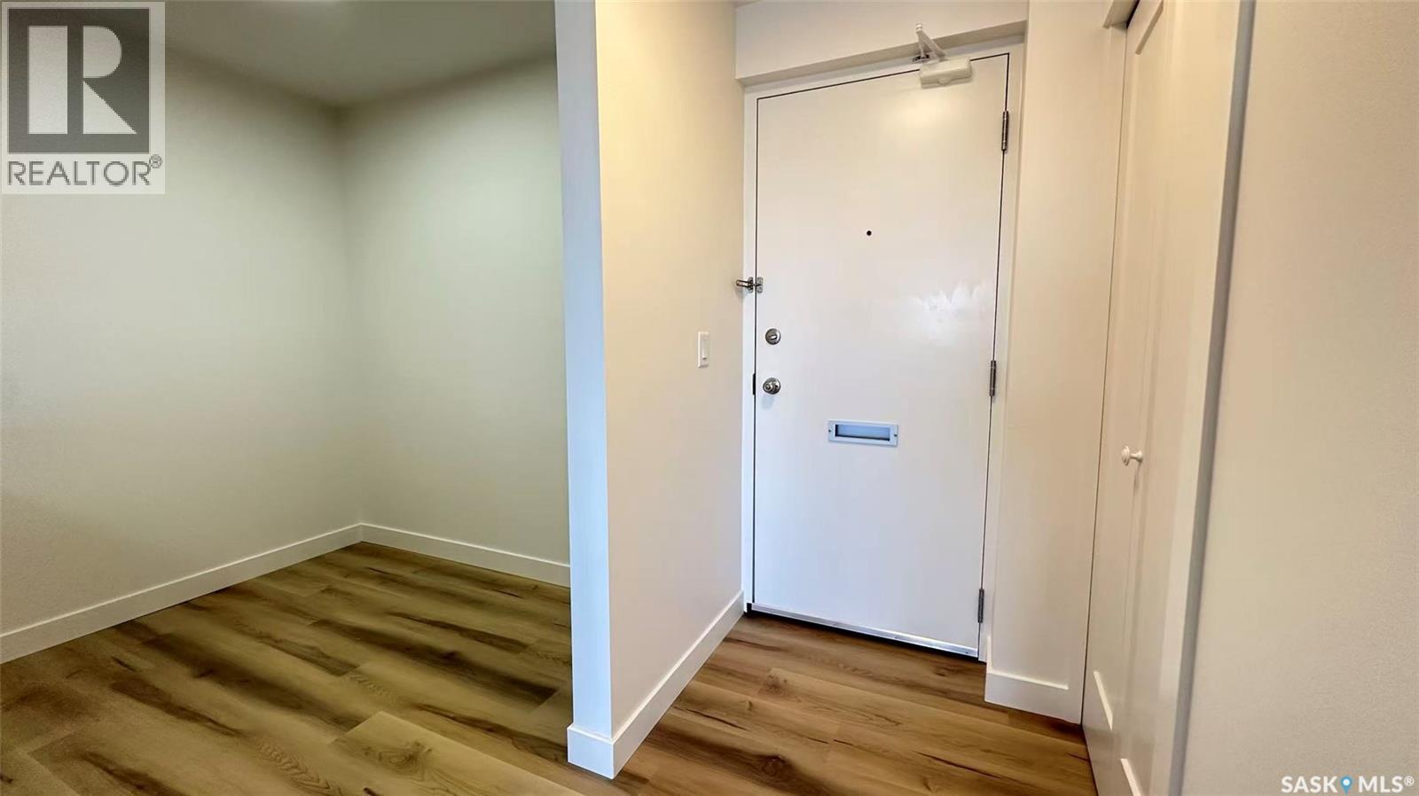 207 4555 RAE STREET, Regina, Saskatchewan S4S3B2 | REALTOR.ca
