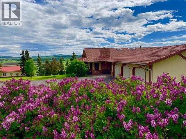 House for Sale in 100, 80054 226 Avenue W|Rural Foothills County, Alberta T1S2Z1 2