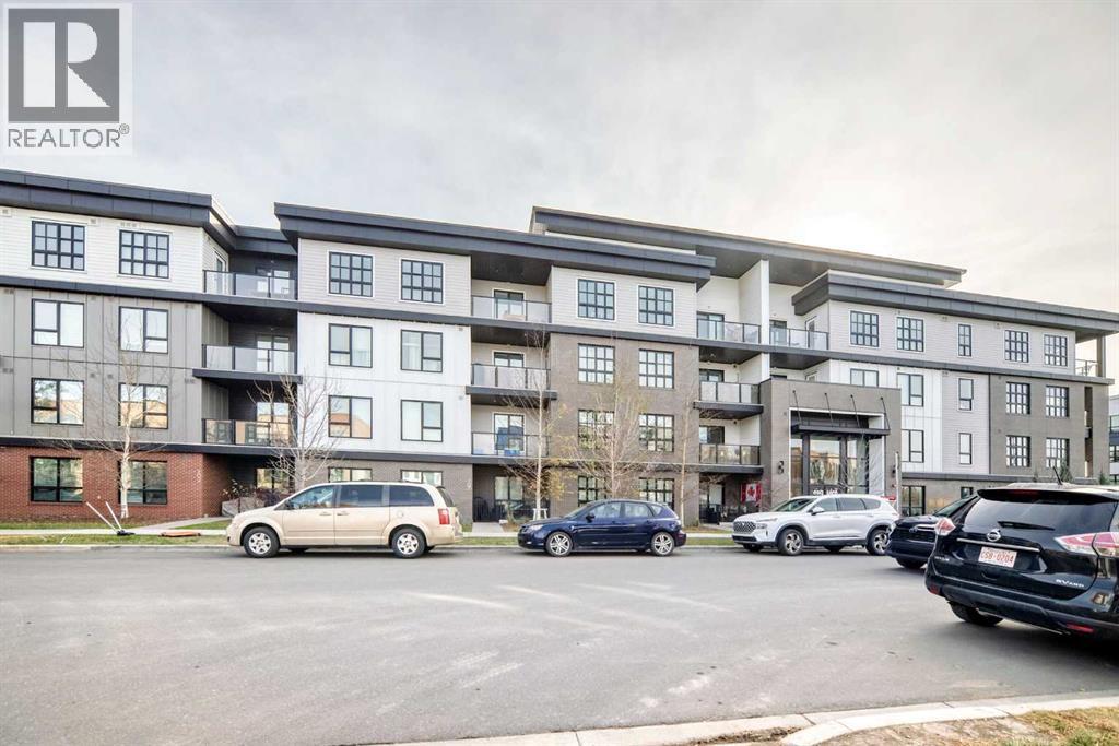 Apartment for Sale in 304, 4275 Norford Avenue NW|Calgary, Alberta T3B6M2 2