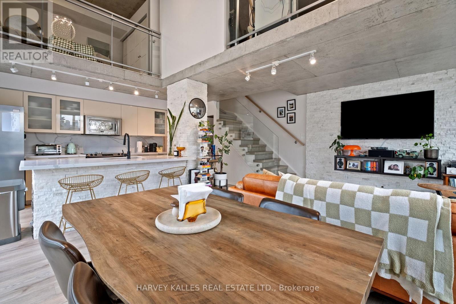 For sale: 314 - 954 KING STREET W, Toronto (Niagara), Ontario