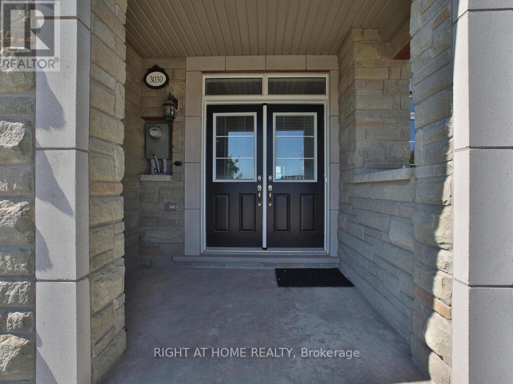 Row / Townhouse for Sale in 3030 GEORGE SAVAGE AVENUE|Oakville (GO Glenorchy), Ontario L6M0Z1 2