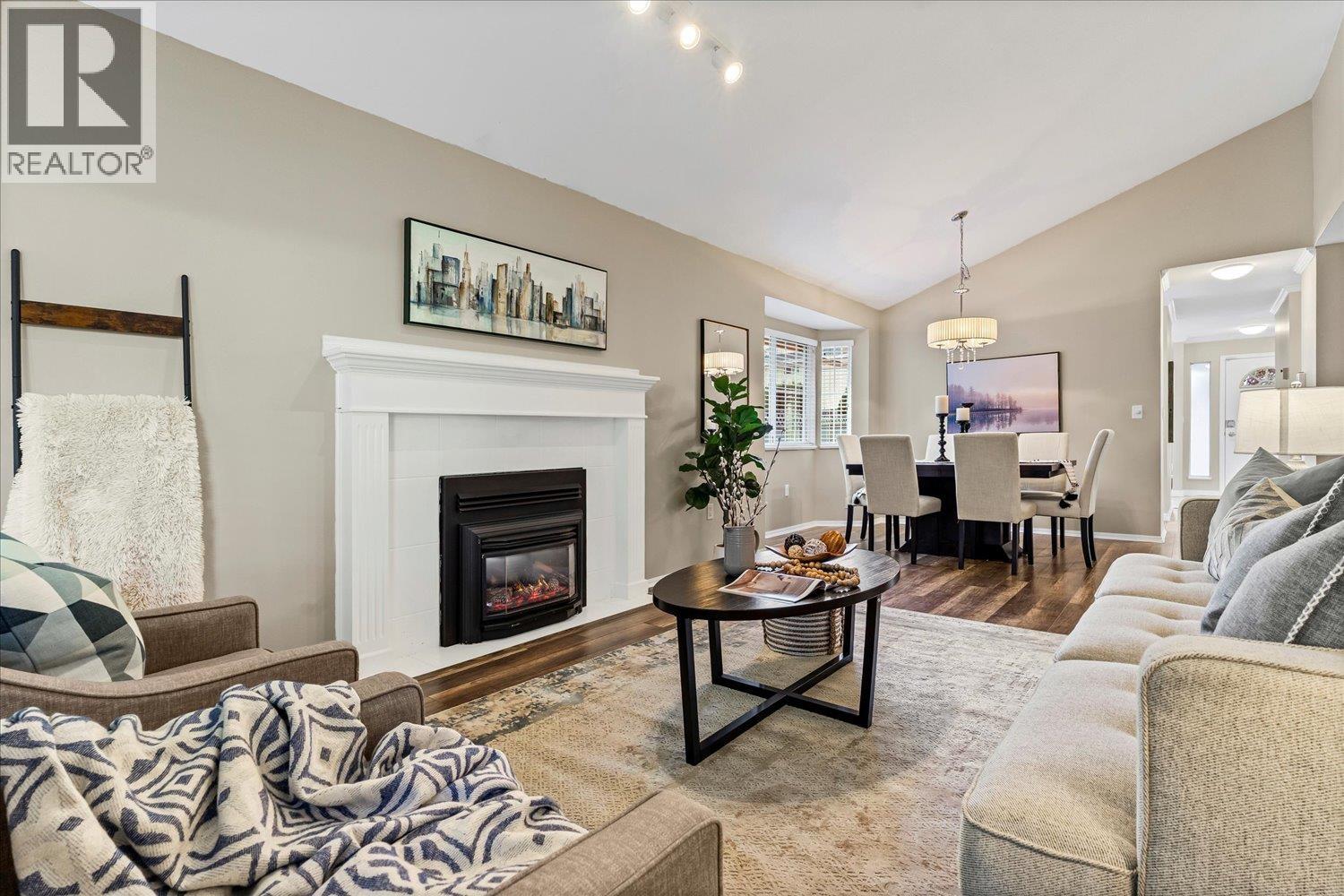 Laity Maple Ridge View For sale: 18 11950 LAITY STREET, Maple Ridge, British Columbia V2X5A6 ...