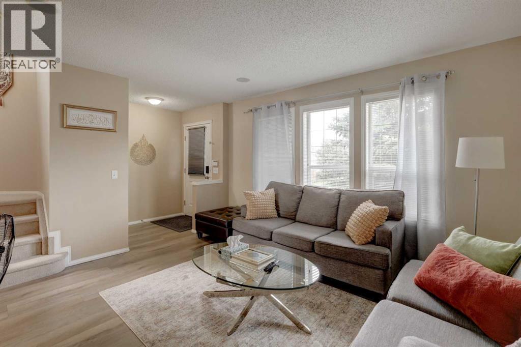 Duplex for Sale in 22 Tarington Landing NE|Calgary, Alberta T3J4T8 2