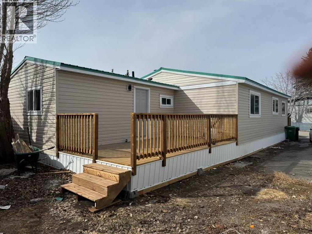 Mobile Home for Sale in 470, 3223 83 Street NW|Calgary, Alberta T2B5P3 3