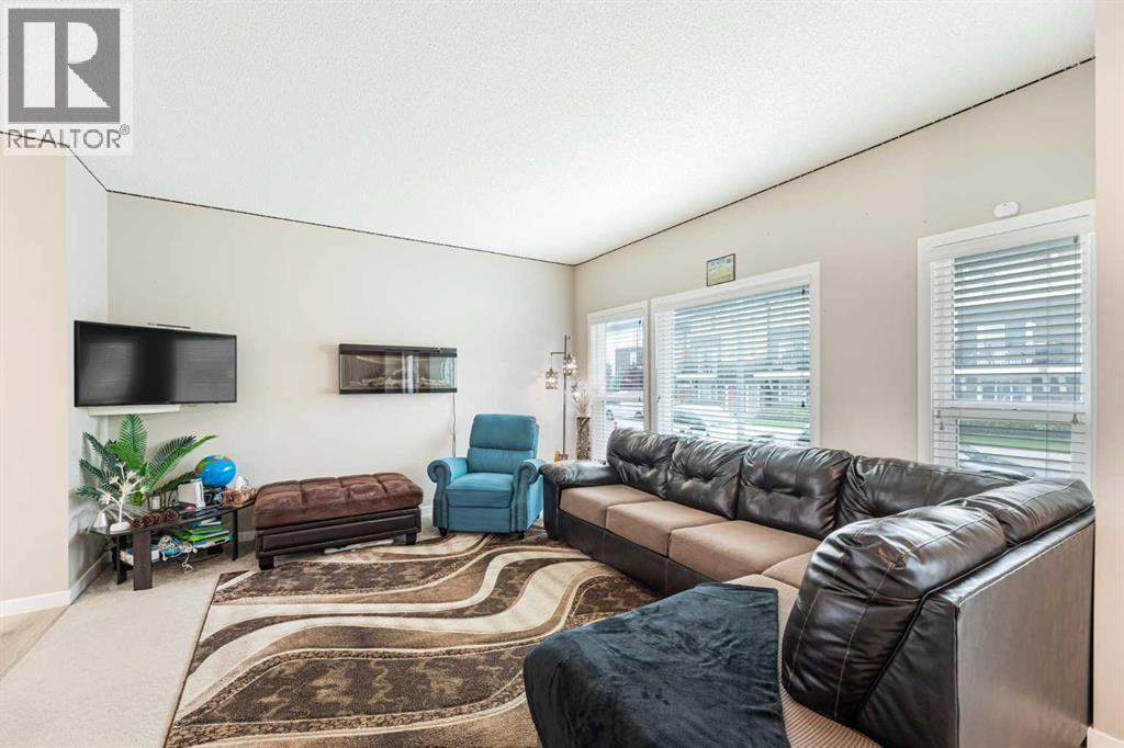 House for Sale in 25 Cornerstone Manor NE|Calgary, Alberta T3N1G5 4