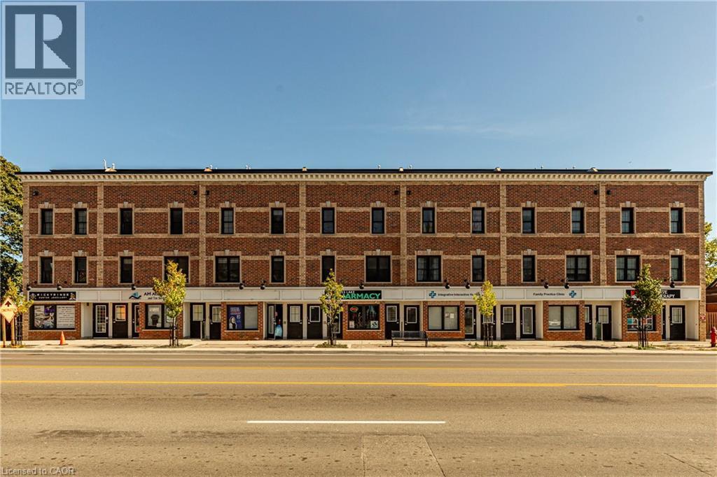 Row / Townhouse for Sale in 760 LAKESHORE Road E Unit# 207|Mississauga, Ontario L5E1C7 3