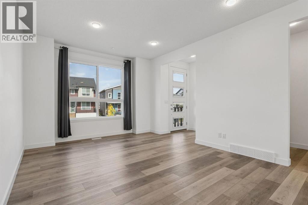 Duplex for Sale in 113 Calhoun Common NE|Calgary, Alberta T3P1T2 4