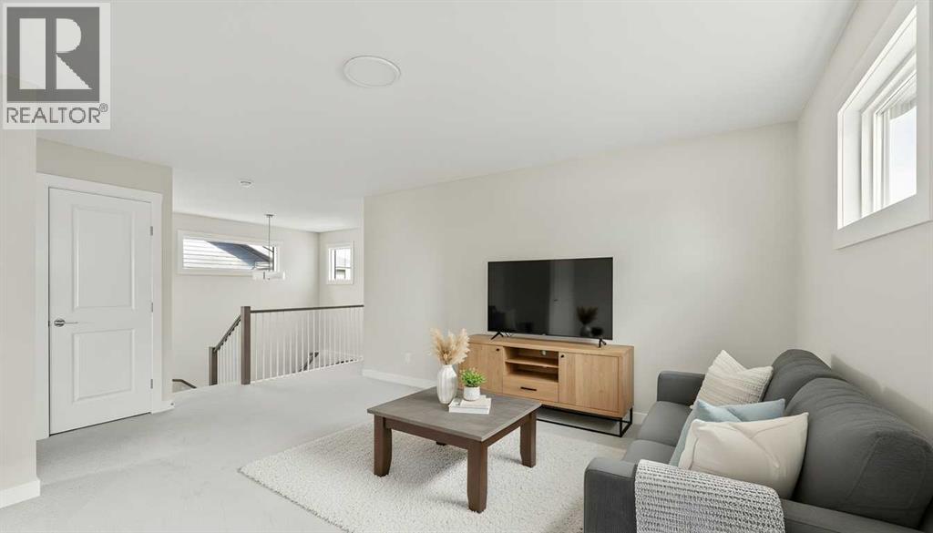 House for Sale in 268 Calhoun Crescent NE|Calgary, Alberta T3P2G1 4