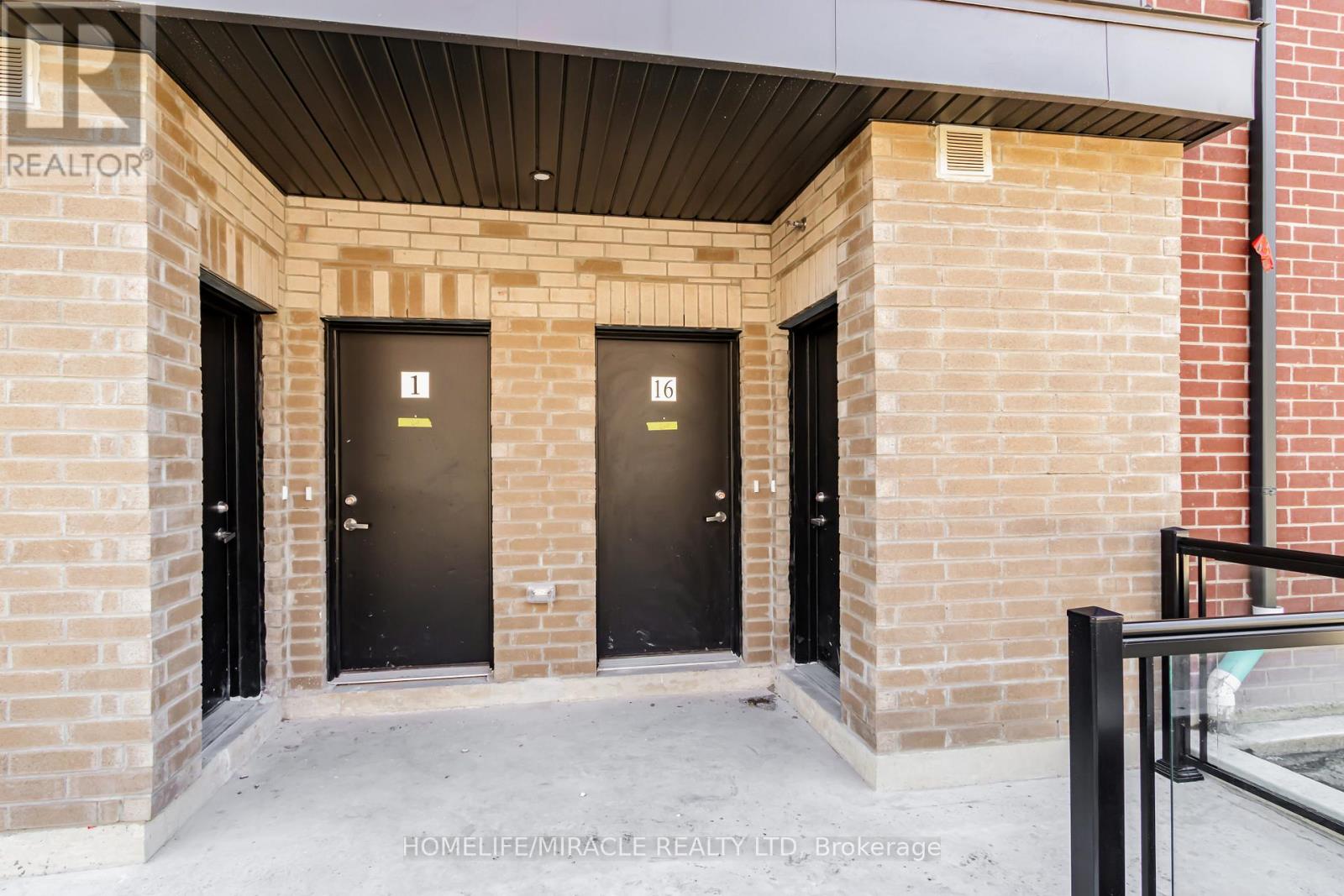 Row / Townhouse for Sale in 16 - 3415 RIDGEWAY DRIVE|Mississauga (Erin Mills), Ontario L5L0B9 4