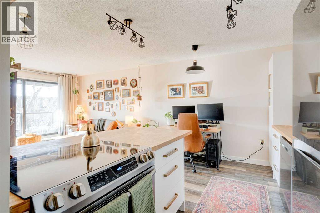 Apartment for Sale in 309, 1602 11 Avenue SW|Calgary, Alberta T3C0N2 5