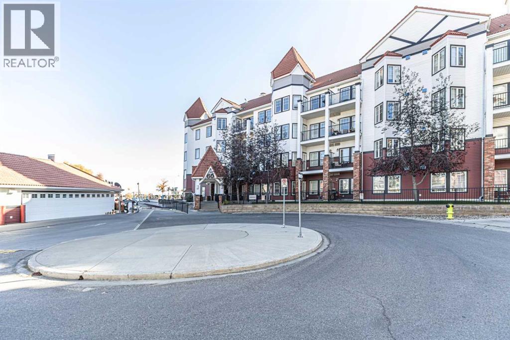 Apartment for Sale in 434, 60 Royal Oak Plaza NW|Calgary, Alberta T3G0A7