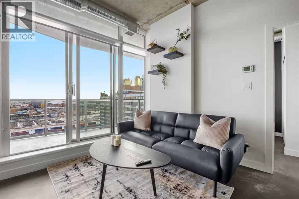 Apartment for Sale in 1307, 624 8 Avenue SE|Calgary, Alberta T2G1S7 2