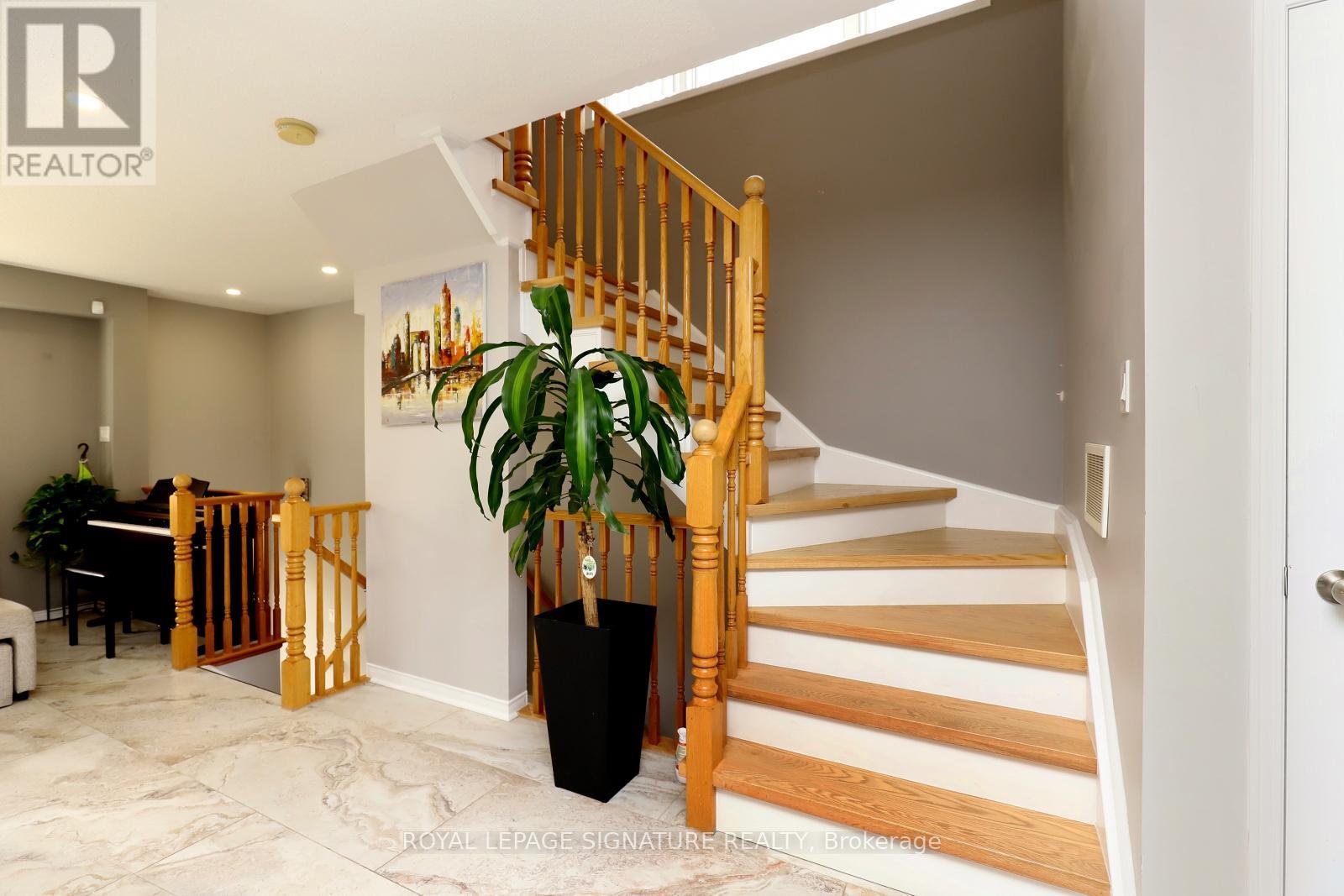 Row / Townhouse for Sale in 9 - 3025 DESTINATION DRIVE|Mississauga (Churchill Meadows), Ontario L5M0P3 5