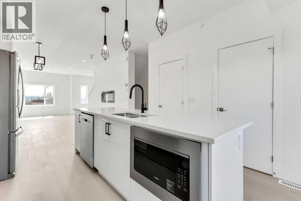 Row / Townhouse for Sale in 322 Sage Hill Circle NW|Calgary, Alberta T3R1J1 3