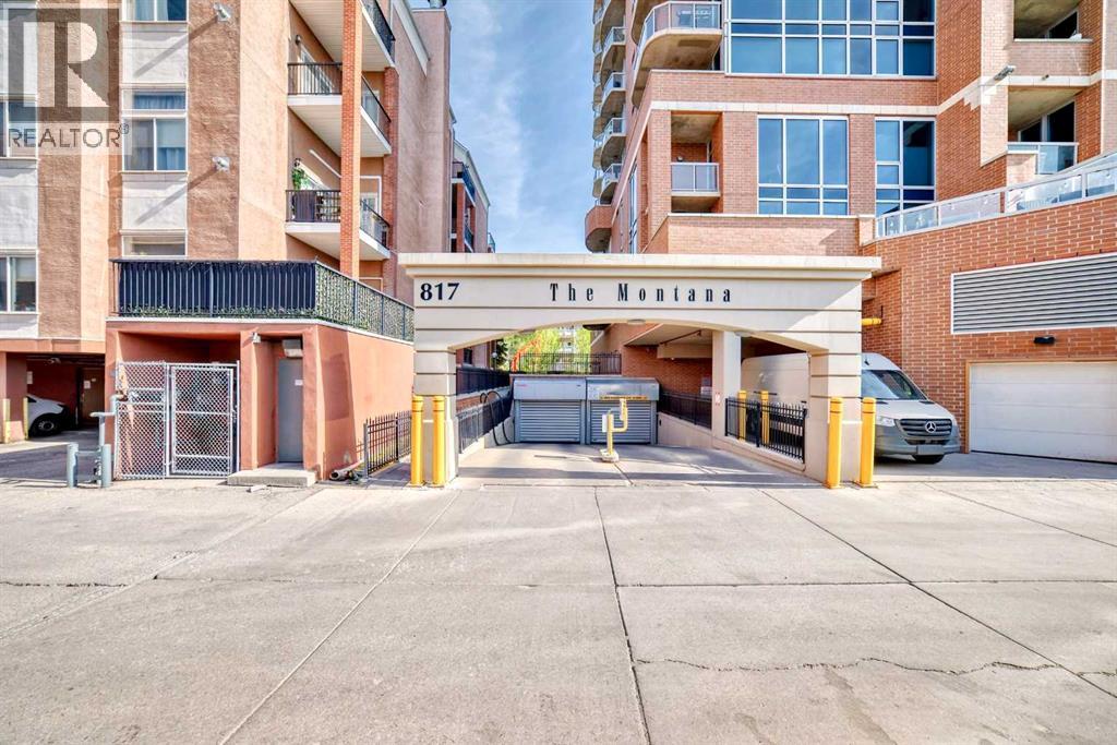 Apartment for Sale in 402, 817 15 Avenue SW|Calgary, Alberta T2R0H8 2