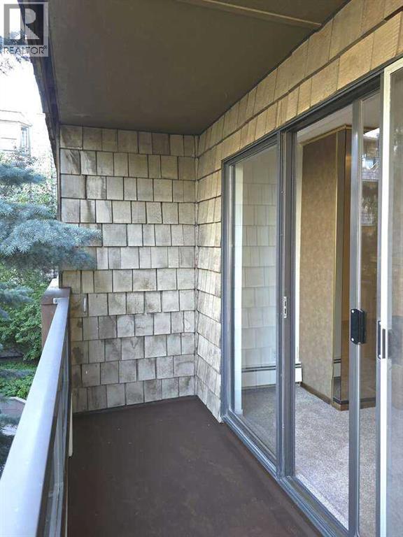 Apartment for Sale in 206, 3730 50 Street NW|Calgary, Alberta T3A2V9 2