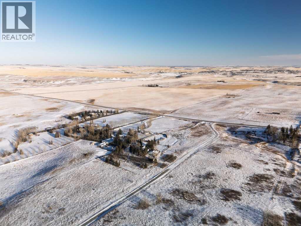 House for Sale in 260235 Range Road 23|Rural Rocky View County, Alberta T2P4L4 3