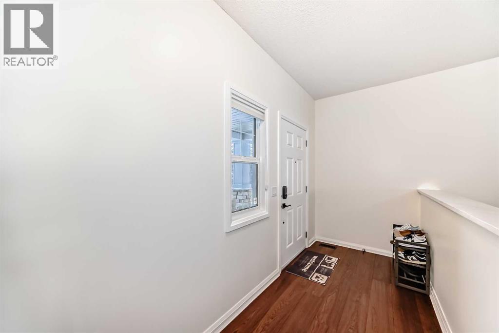 House for Sale in 170 Panamount Road NW|Calgary, Alberta T3K0H8 3