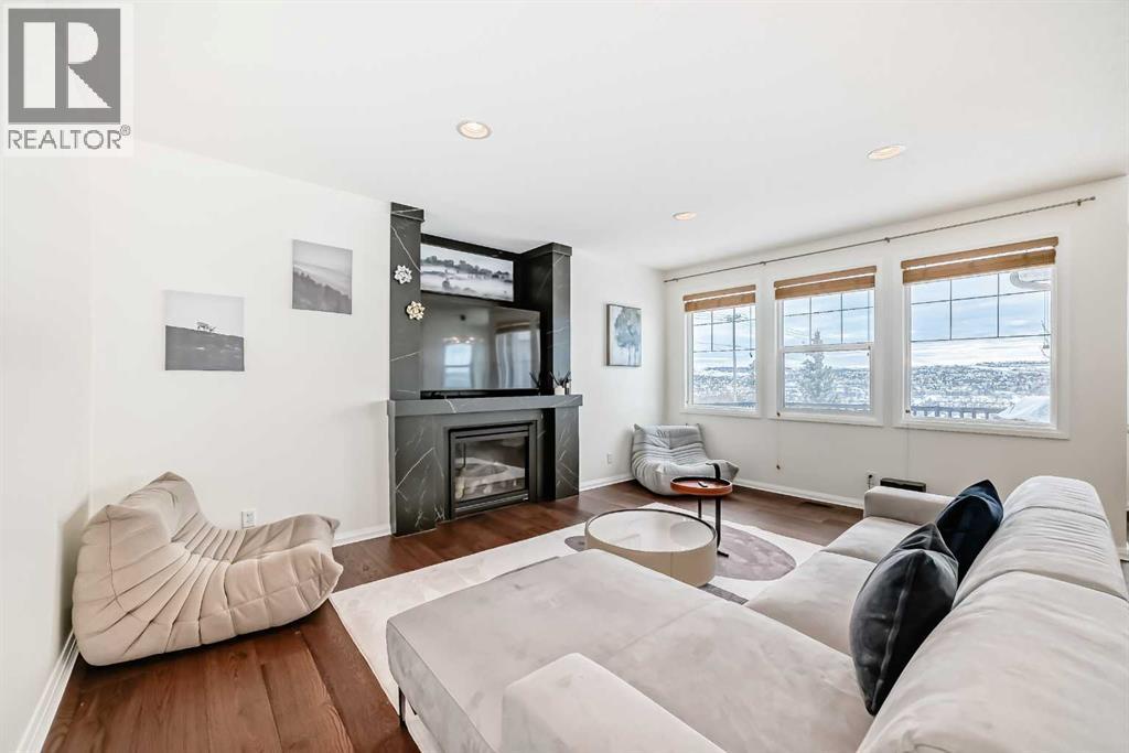 House for Sale in 170 Panamount Road NW|Calgary, Alberta T3K0H8 5